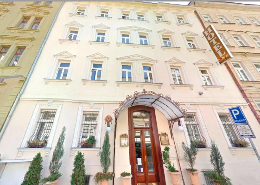 Hotel Donatello Praga Exterior foto
